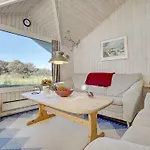Matias - 150m From The Sea By Interhome *
