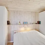 Matias - 150m From The Sea By Interhome